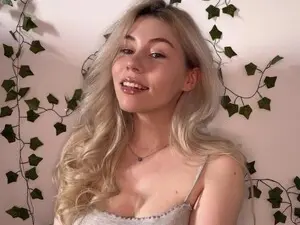 Myfreecams Watch Live Sex Cams of Cherry_Iwe