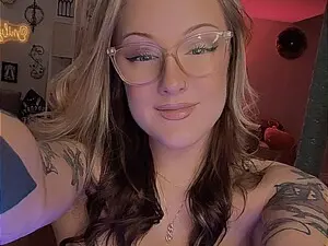 Myfreecams Free Porn Cam of EmilyTokes