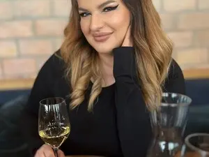 Myfreecams Free Porn Cam of LaraHartt