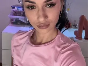 Myfreecams Sex Cam of SellenaCarter