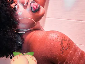 Myfreecams Sex Cam of Bigbootibambi