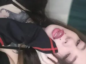Myfreecams Watch Live Sex Cams of Sirena_