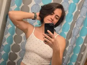 Myfreecams Free Live Porn of MidwestEmoGirl