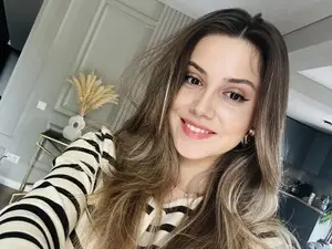 Myfreecams Watch Live Sex Cams of NellieCutest