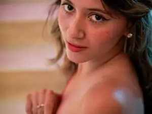 Myfreecams Live Sex Cam of julieth_love_