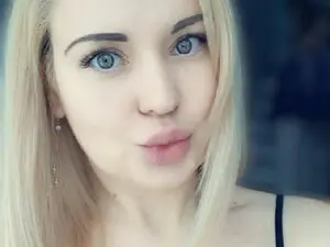 Myfreecams Free Live Porn of IamYourSoul