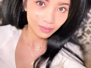 Myfreecams Sex Cam of AsianLuv_4U