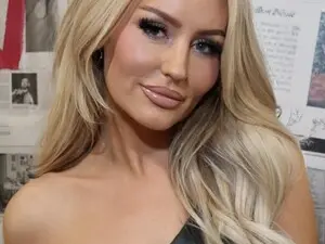 Myfreecams Adult Webcams of Officialelsa