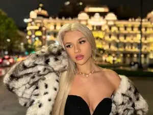 Myfreecams Watch Live Sex Cams of LovelyBianca_
