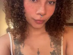 Myfreecams Free Porn Cam of AlejaRivera