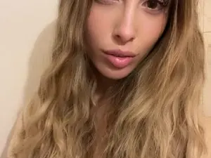 Myfreecams Private Sex Chat of Deidi_sweet