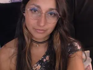 Myfreecams Sex Chat of Adrena10