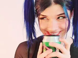 Myfreecams Sex Chat of Agostinha_Red