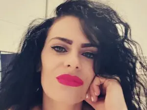 Myfreecams Sex Chat of Alishaboobs