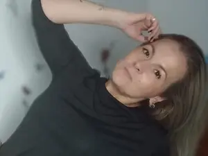 Myfreecams Live Sex Cam of Diablamature4