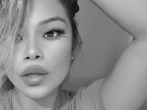 Myfreecams Live Porn of RenataFih0or_