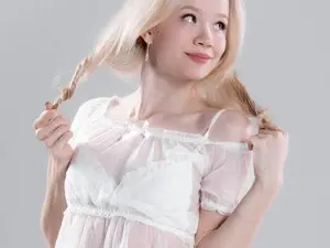Myfreecams Free Porn Cam of Alice_Chery
