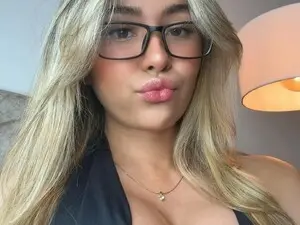Myfreecams Watch Live Sex Cams of Misslatin