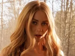 Myfreecams Adult Webcam of AshleyyLovee