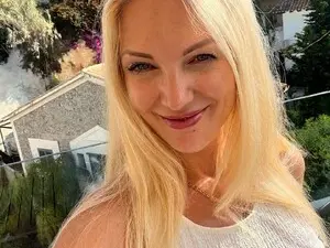 Myfreecams Live Sex Cam of SoSexyMonna