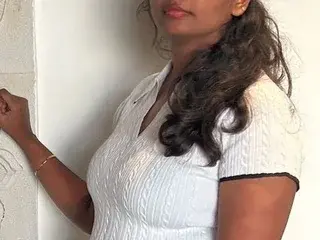 Streamate Free Live Porn of IndiannLaila