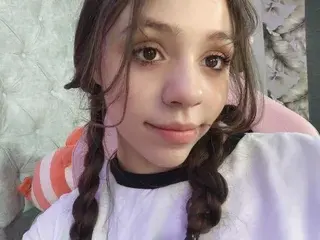 Streamate Live Sex of Ariana_More