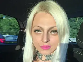 Streamate Sex Cam of Carolina_xo