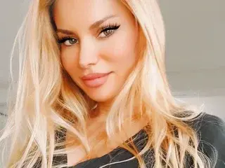 Streamate Best Webcam of HelenaNiki