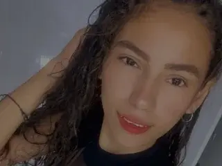 Streamate Private Sex Chat of evelin_shy