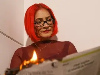Streamate Live Sex Cam of KariinaTaylor21
