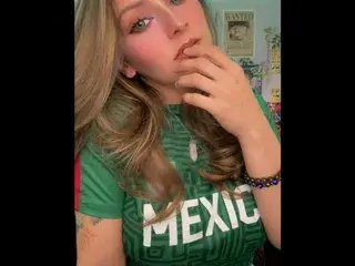 Streamate Adult Webcam of Alyx_Singer