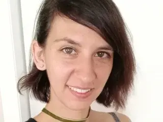 Streamate Nude Webcam of AngelVixxen