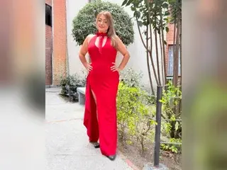 Streamate Free Porn Cam of CarolMiss_79