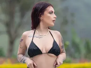 Streamate Free Porn Cam of MelannyLuuv