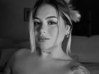 Streamate Adult Webcams of Ela_Curvy