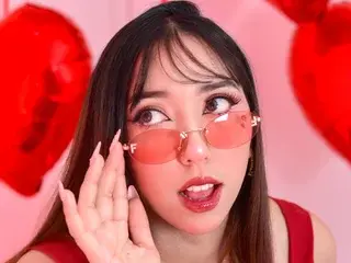 Streamate Free Porn Cam of Emi_Star
