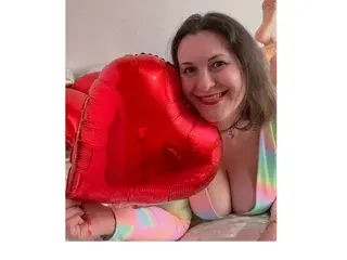 Streamate Free Live Porn of EmiliSquirt69