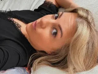 Streamate Sex Cam of MsBelleWarick