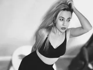 Streamate Watch Live Sex Cams of AvaBlueX