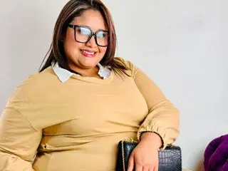 Streamate Sex Cam of BustyyJuicy