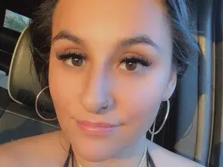 Streamate Live Sex Cam of Lilmxedbaddie