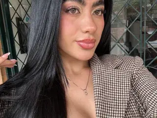 Streamate Free Live Porn of Emiillyx