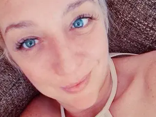 Streamate Nude Webcam of LizaLive