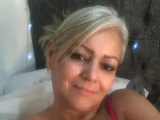 Streamate Best live sex cam show of Karlota_28