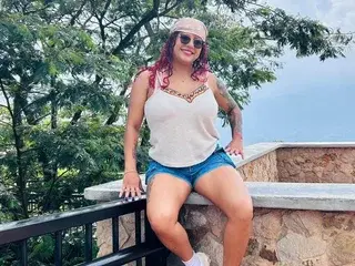 Streamate Free Porn Cam of LillyMadisson