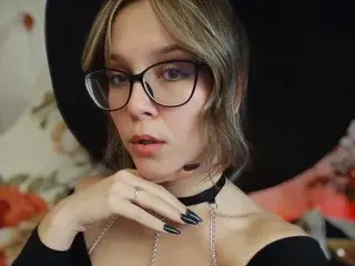 Streamate Free Porn Cam of Magical_Fox
