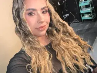 Streamate Watch Live Sex Cams of MaraMoore