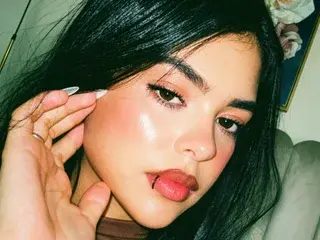Streamate Live Sex of EmilyyJhonson