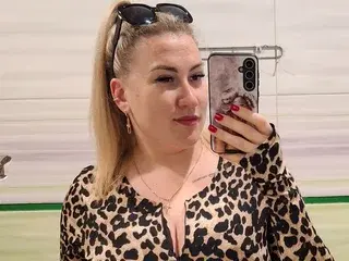Streamate Live Porn of ForbiddenTouchX