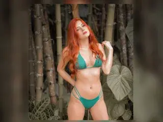 Streamate Adult Webcam of KatyaFoxx